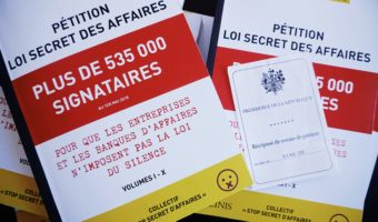 copyright-pollinis-stopsecretdaffaires-depot-de-petitition-1-aspect-ratio-340x200