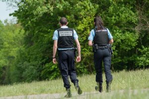 gendarmerie crédit NeydtStock Shutterstock