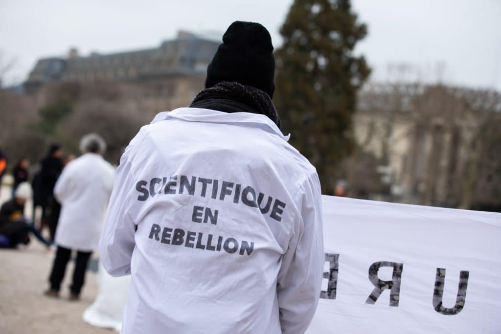 Photo scientifique en rébellion Printemps silencieux