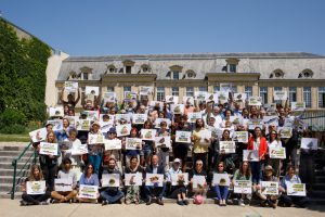 Photo de groupe lors du rassemblement de soutien au recours Justice pour le Vivant